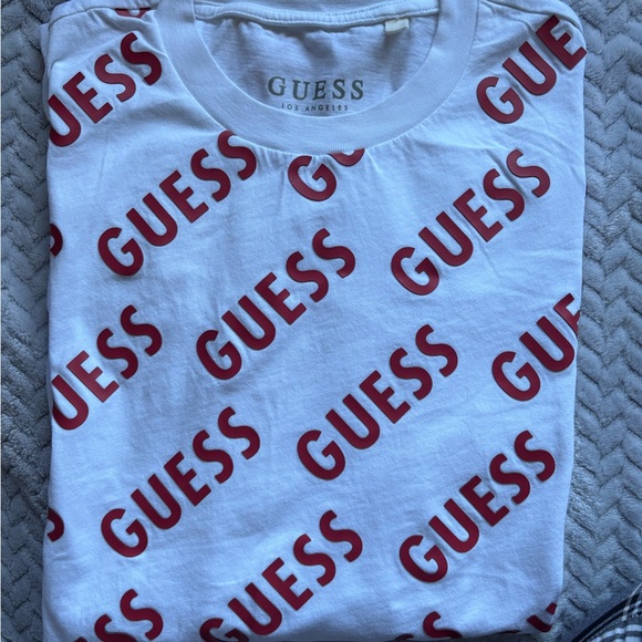 GUESS White Tee with Red Logo Pattern - Picture 1 of 4